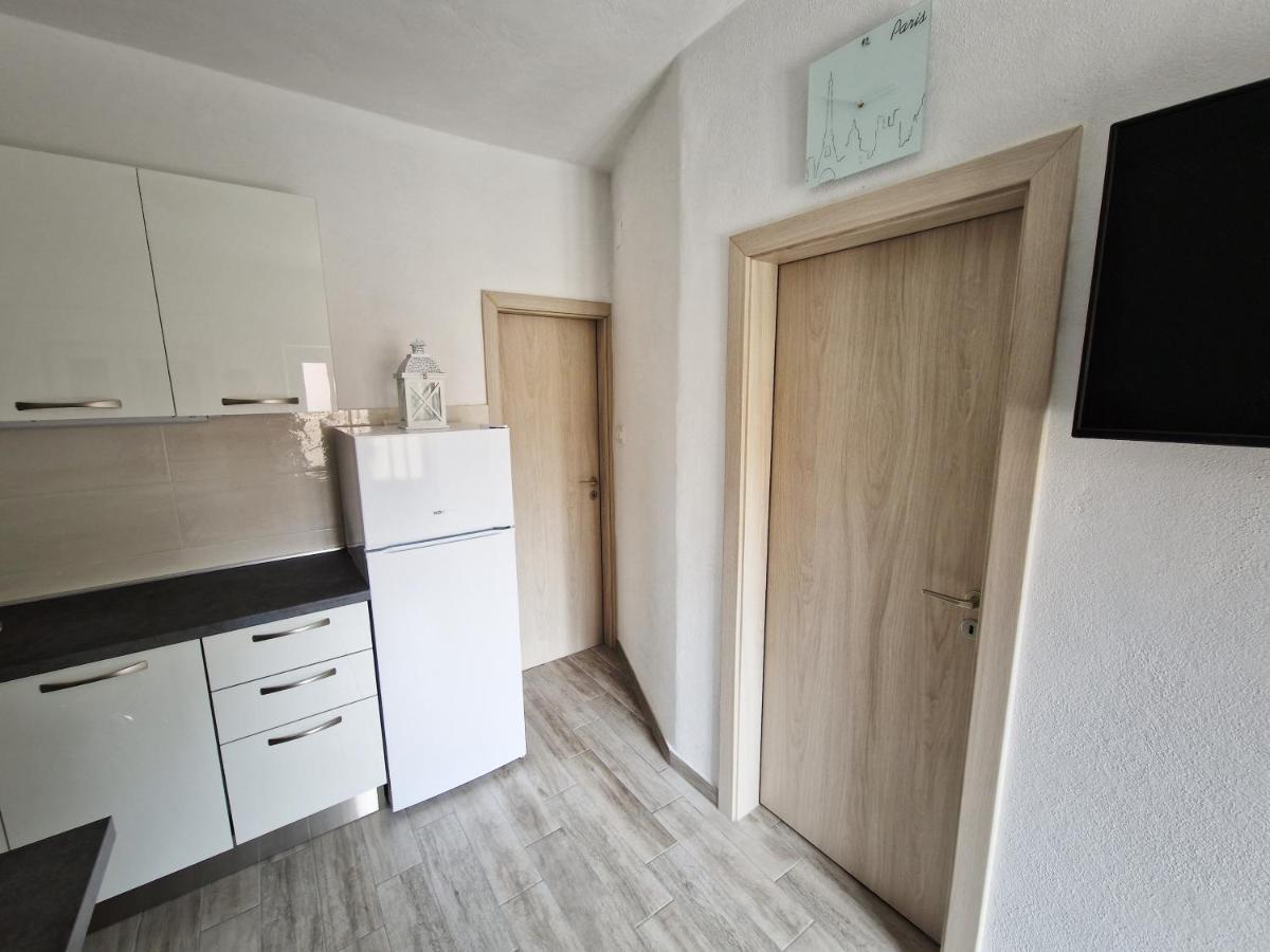 Kuca Za Odmor Dobrila Hotel Jelsa  Eksteriør billede